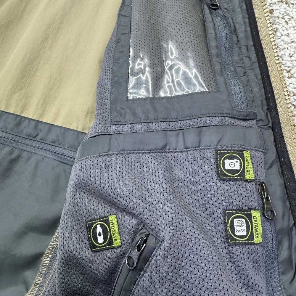 ExOfficio FlyQ Vest Men's Size Small Tan Multi-Pockets Full Zip Outdoors Hiking